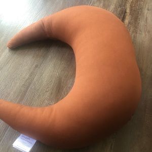 Snuggle me organic nursing and support pillow